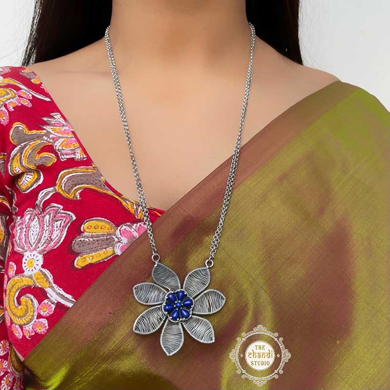 Bloom Filigree Stone Necklace - Image 2