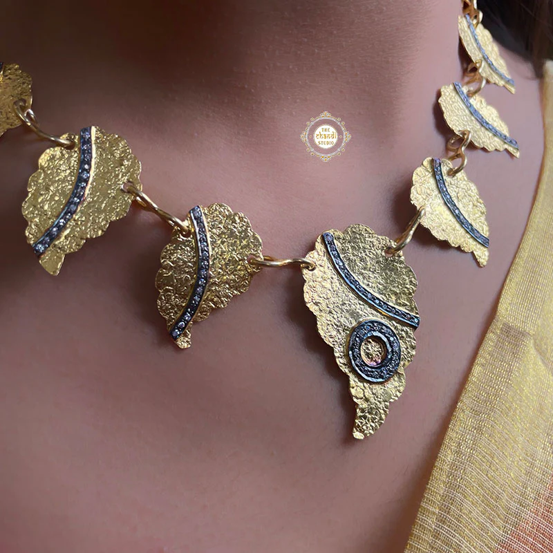 Bold and Bling Necklace - Image 3