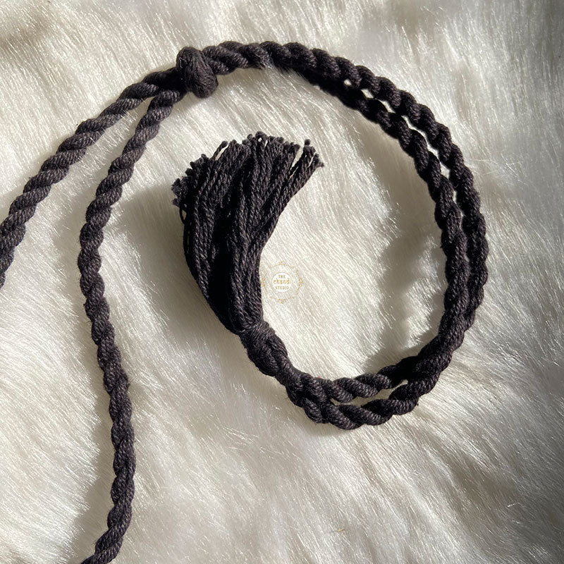 Sitara Thread Necklace - Image 3