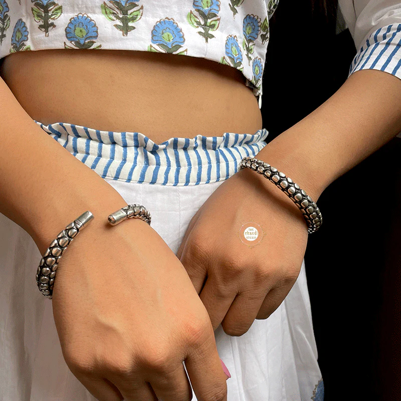 Exquisite Chitai Kada (Piece)