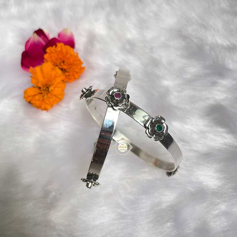 Exquisite Rose Bangle (Piece) - Image 3