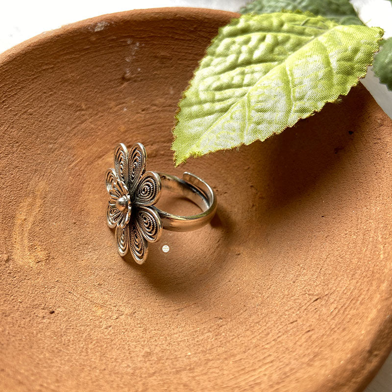 Filigree Paradise Floral Ring (Small) - Image 5
