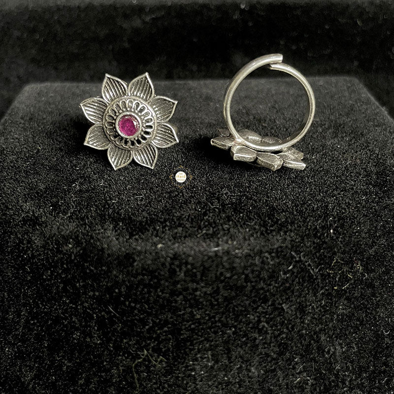 Pure Silver Floral Design Toe Ring - Image 10