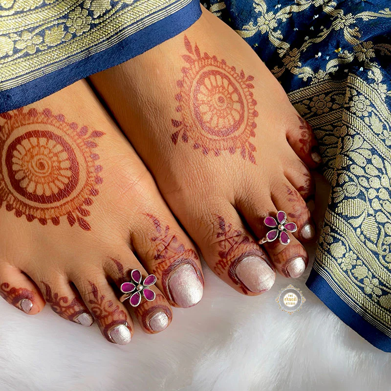 Dainty Flower Toe Ring 925 Pure Silver - Image 2