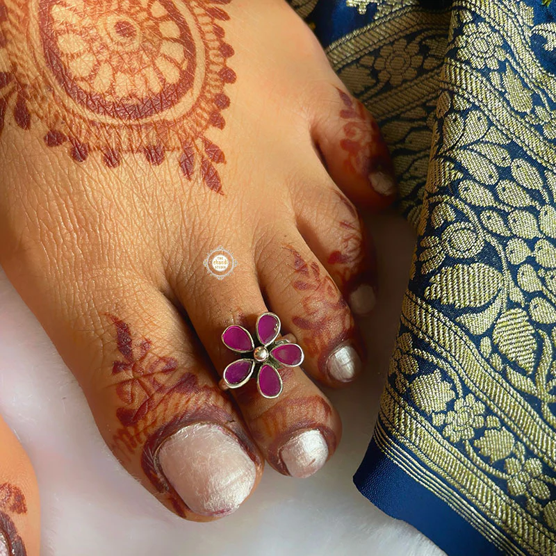 Dainty Flower Toe Ring 925 Pure Silver - Image 4