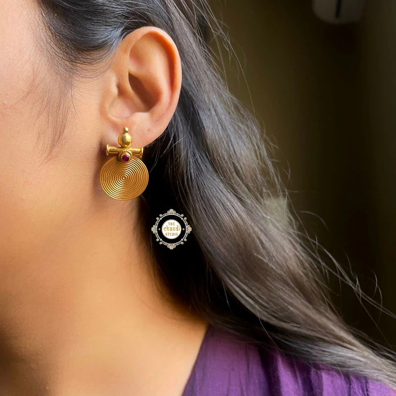 Full Gold Ruby Disc Earring - Image 4