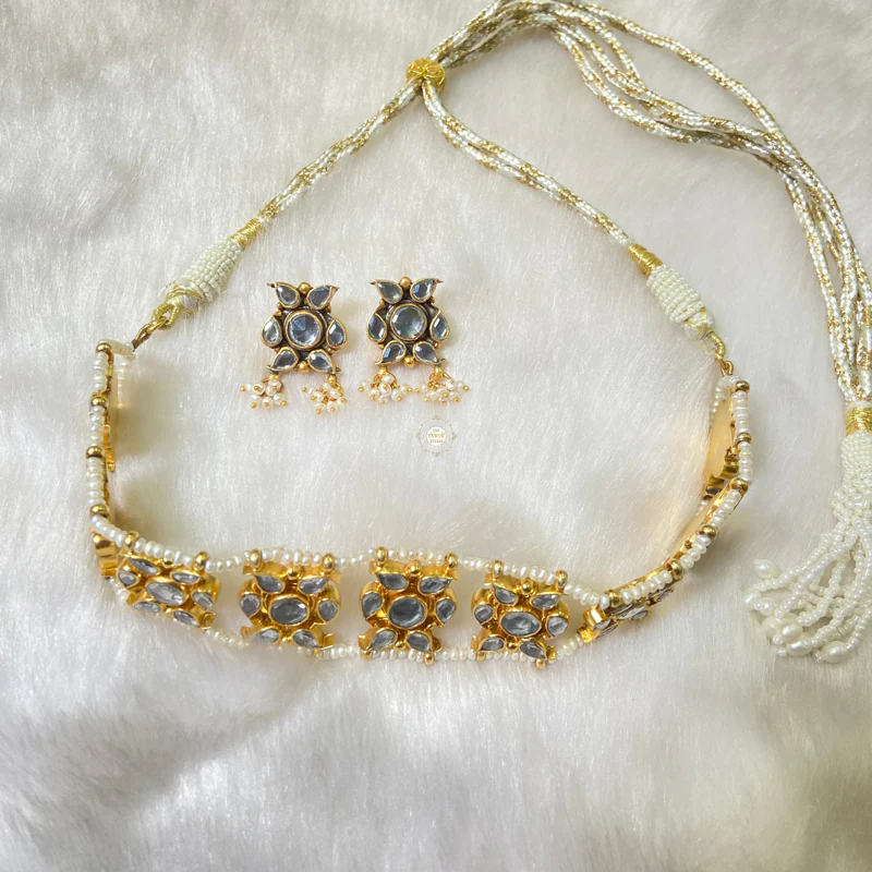 Full Gold Sitaara Glass Stone Pearl Choker - Necklace with Earring - Image 3