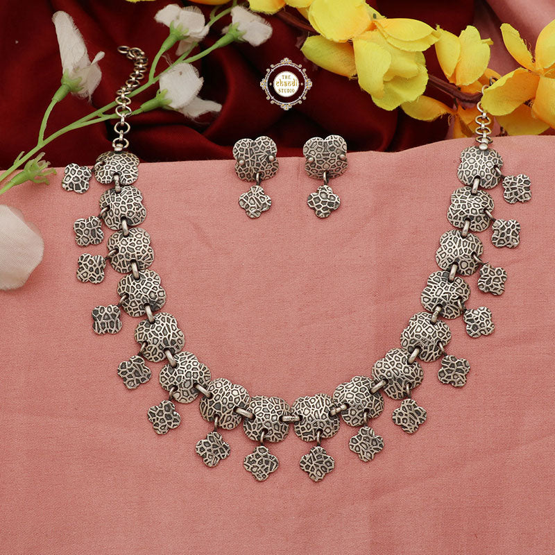 Hammered Bliss Necklace Set - Image 4