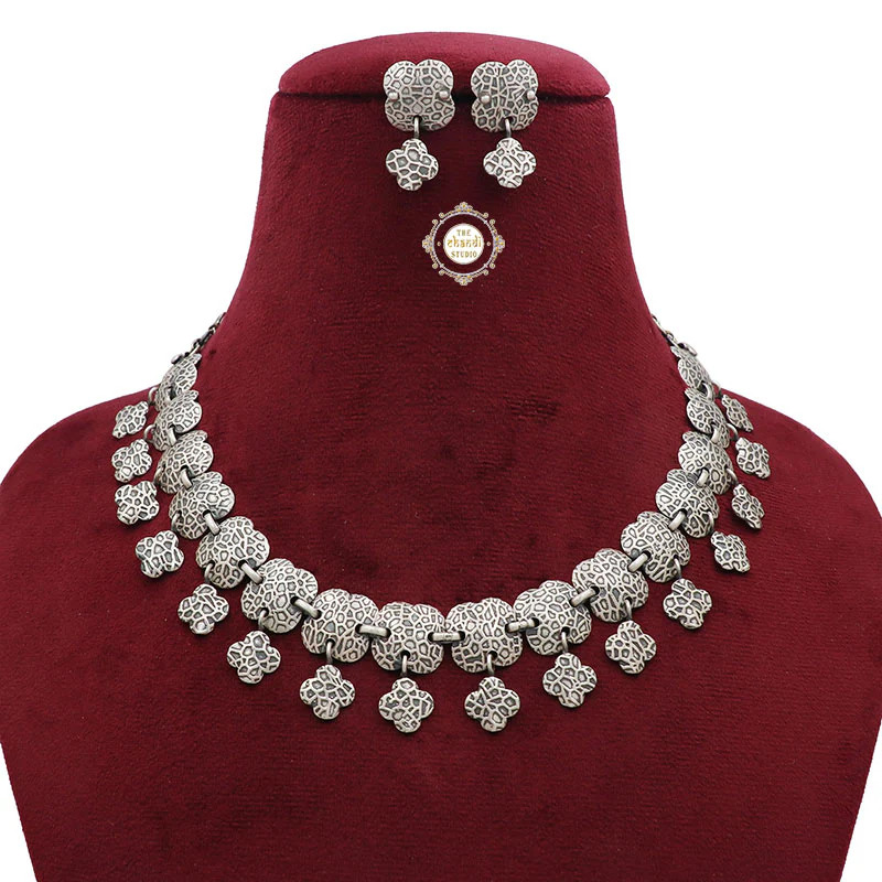 Hammered Bliss Necklace Set - Image 6
