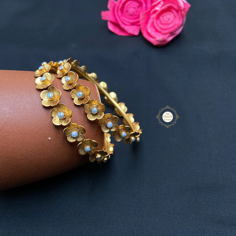 Sterling Silver Jasmine Pearl Bangle (Piece) - Image 4