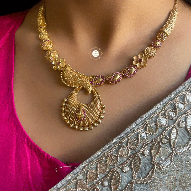 Muhurat Full Gold Mubarak Necklace Set - Image 3