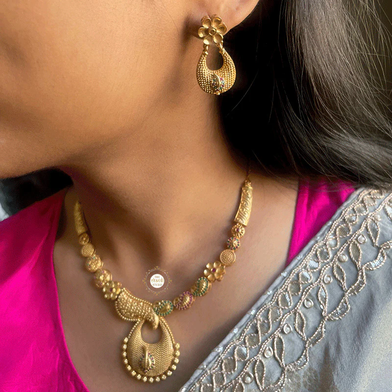 Muhurat Full Gold Mubarak Necklace Set - Image 2