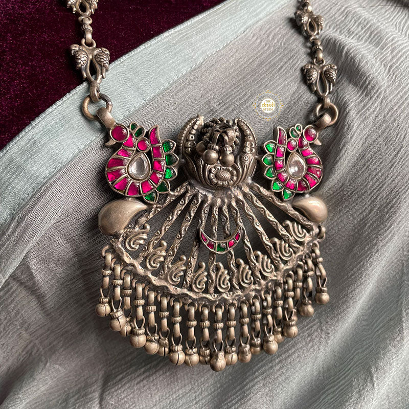 Muhurat Kundan Delight Parrot Paradise Necklace - Image 2