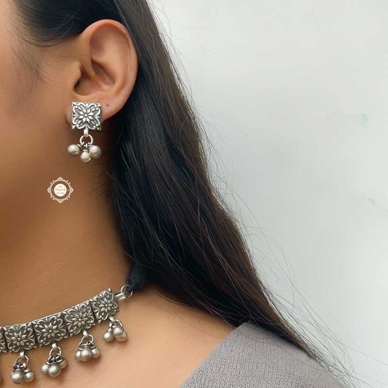 Noor Ghungroo Square Choker with Earring - Image 4