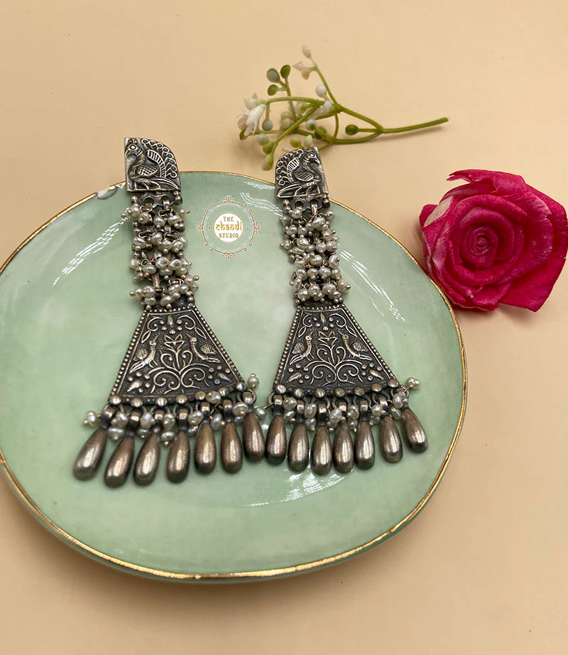 Pearl Bunch Peacock Earring - Image 2