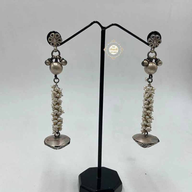 Pearls Hanging Earring - Image 7