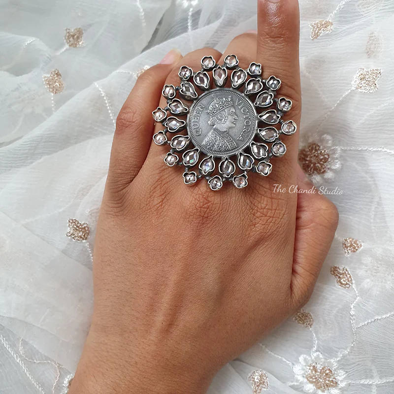 Queen Victoria Swarovski Cocktail Ring - Image 2