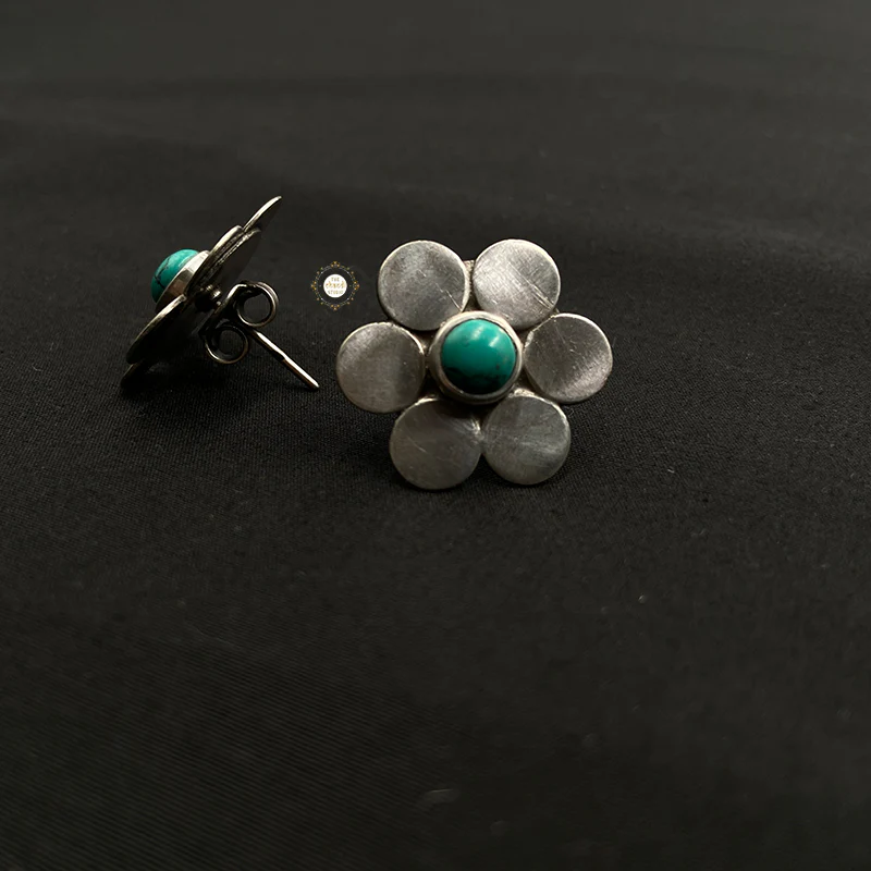 Radiant Bloom Stud - Image 6