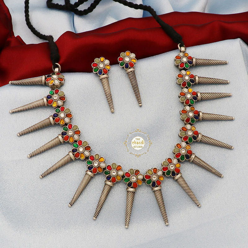 Scoops Of Nostalgia : Navratna Delight Necklace Set - Image 4