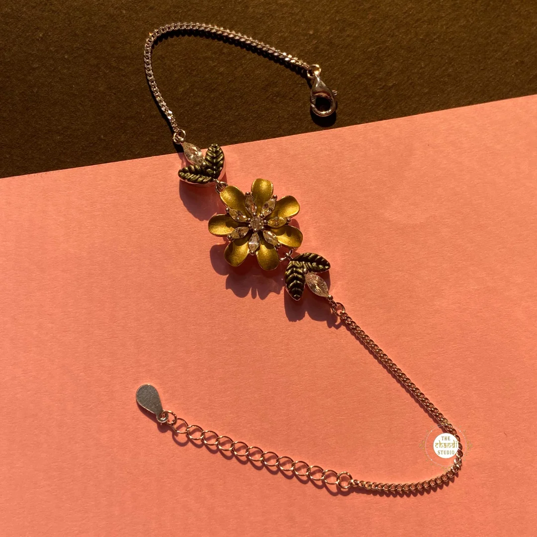 Sparkling Morning Dew Floral Silver Bracelet (Piece) - Image 5