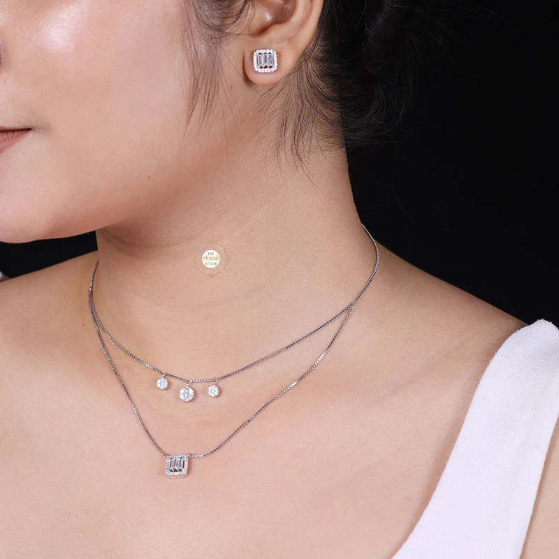 Sparkling Silver Blossom Necklace With Earring - Image 3