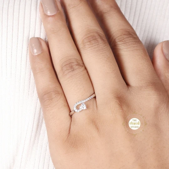 Sparkling Silver Enchanted Heart Ring - Image 3