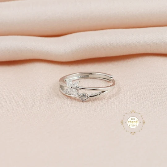 Sparkling Silver Flower Wrap Ring - Image 2