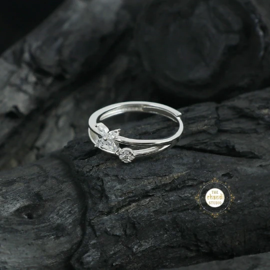Sparkling Silver Flower Wrap Ring - Image 4