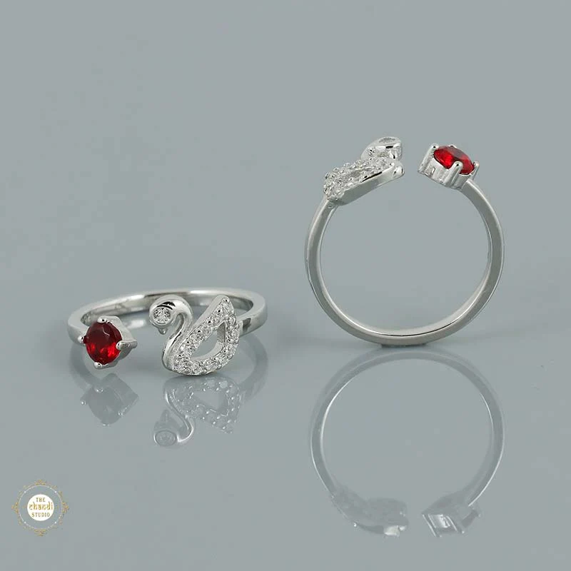 Sterling Silver Sparkling Graceful Swan Toe Ring - Image 13