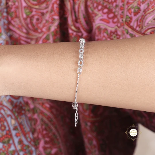Sparkling Silver Shimmering Grace Bracelet - Image 4
