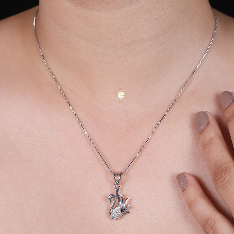 Sparkling Silver Swan Necklace - Image 4
