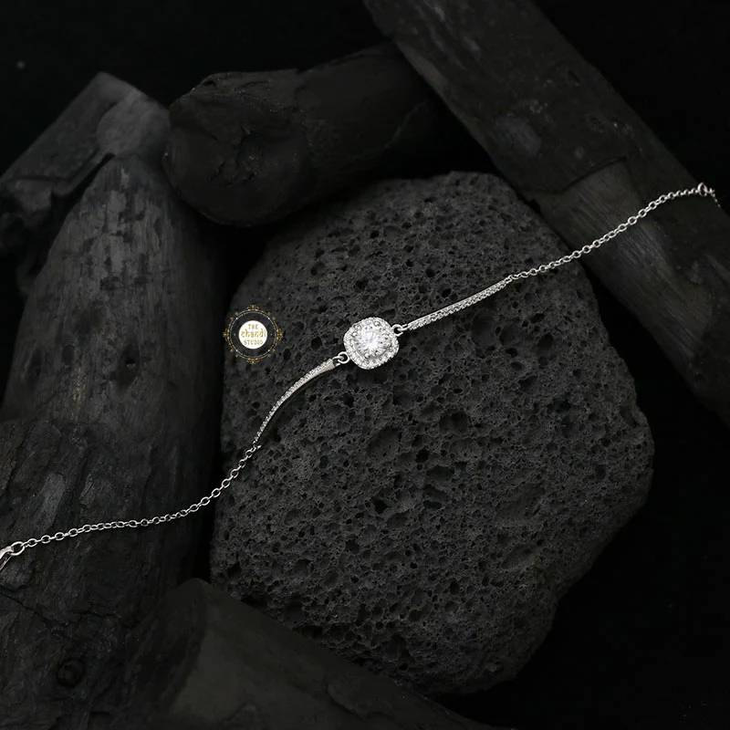 Sparkling Treasure Classic Bracelet - Image 3