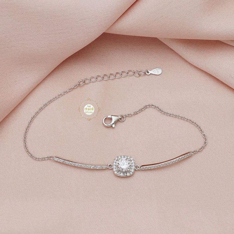Sparkling Treasure Classic Bracelet - Image 4