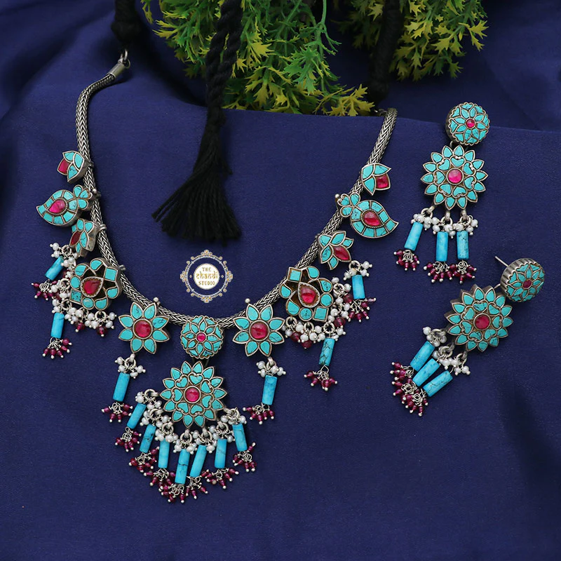 Turquoise Overload Necklace With Earring - Image 3