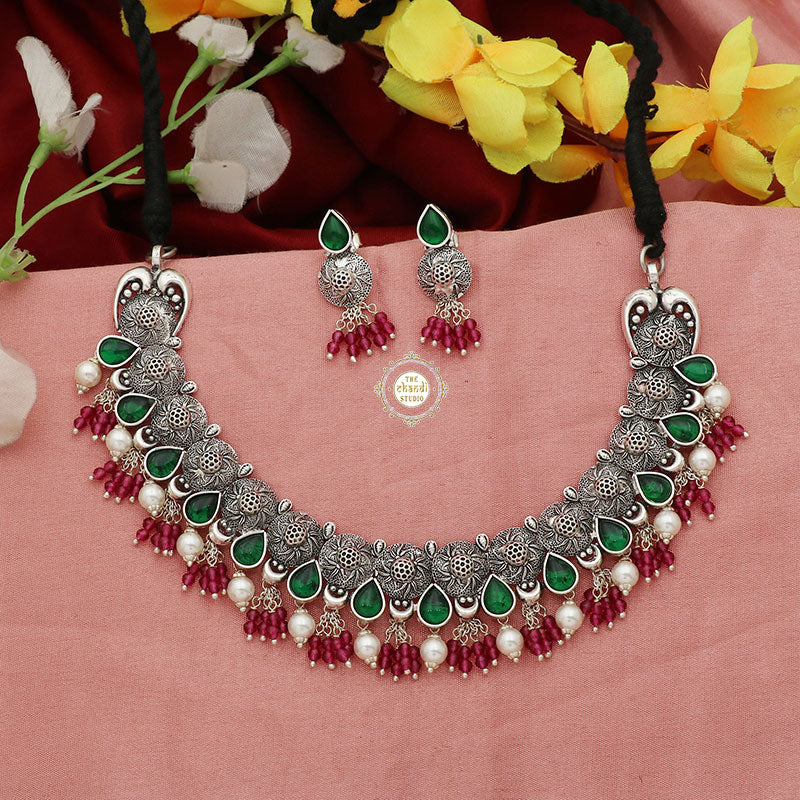 Utsav Exquisite Drop Necklace With Earring - Image 10