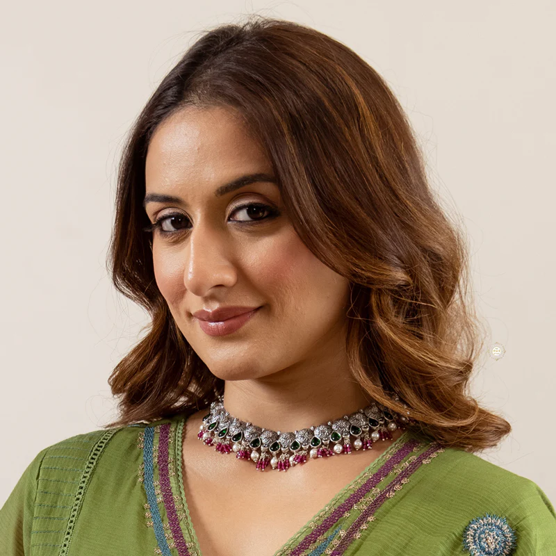 Utsav Exquisite Drop Necklace With Earring - Image 3