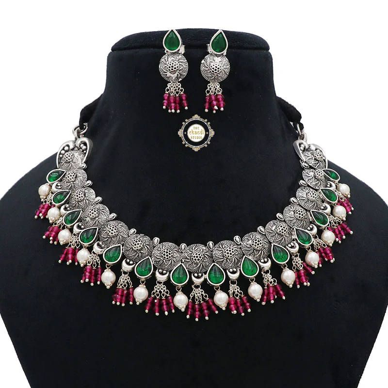 Utsav Exquisite Drop Necklace With Earring - Image 9