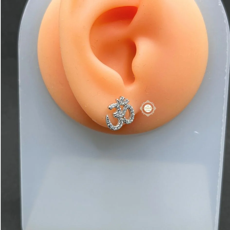 Sterling Silver Sparkling Om Earring - Image 6