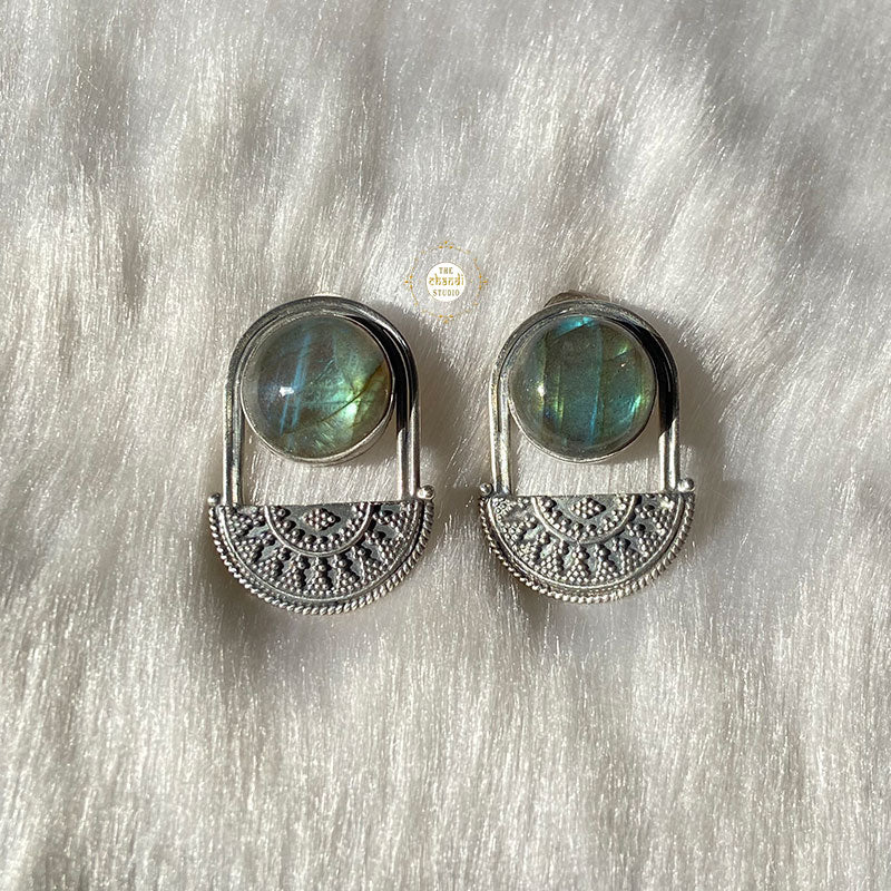 Nazaare Stud Earring - Image 18