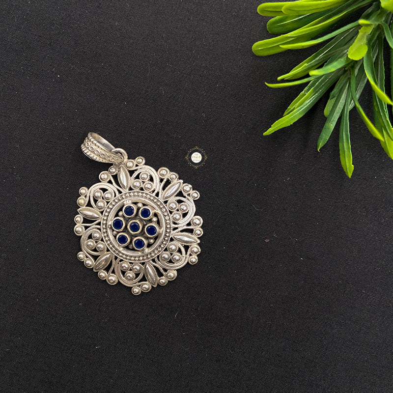 Blooming Floral Stone Pendant (Without Chain) - Image 4