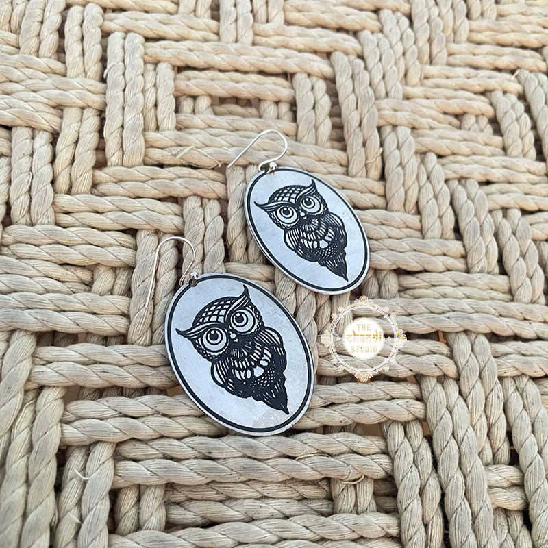 The Mighty Owl Engraved Earring - Image 3