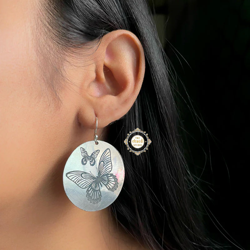 The Mighty Owl Engraved Earring - Image 4