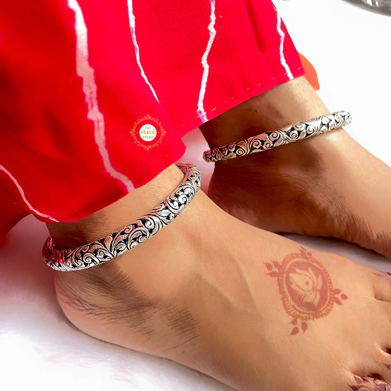 Utsav Chitai Leg Kada - Image 4