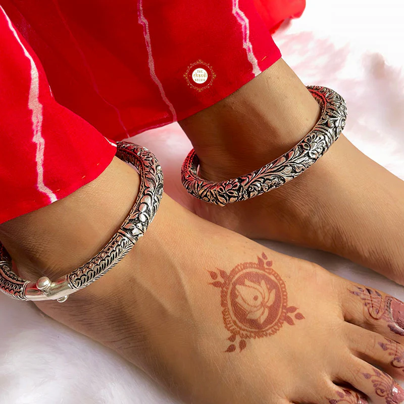 Utsav Chitai Leg Kada - Image 3